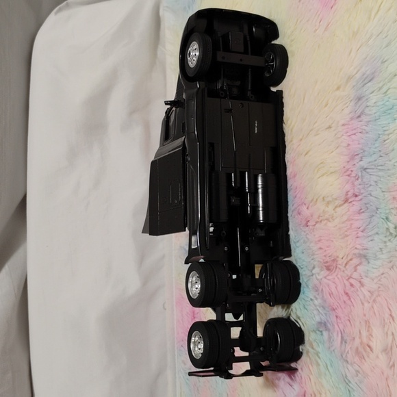 Peterbilt New Ray Truck Trailer W Chrome Rims & Logo Legendary Black - Picture 12 of 15